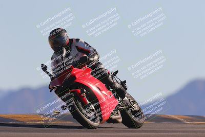media/Nov-06-2023-Moto Forza (Mon) [[ce023d0744]]/3-Intermediate Group/Session 5 (Turn 9)/